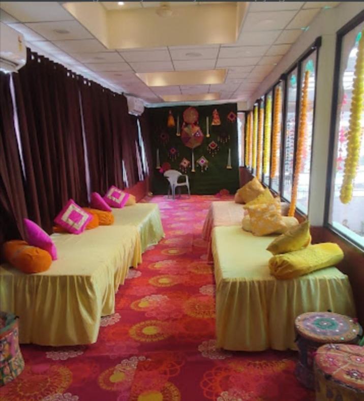 Sukh Sagar Hotel Jaipur Bagian luar foto
