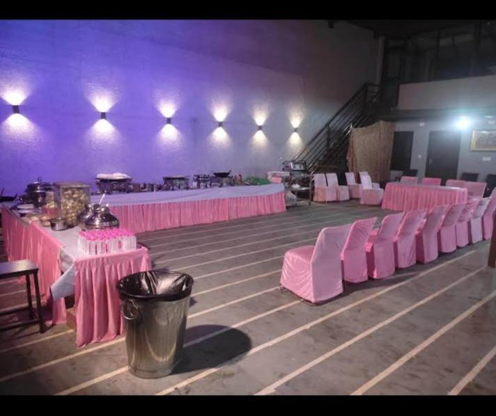 Sukh Sagar Hotel Jaipur Bagian luar foto
