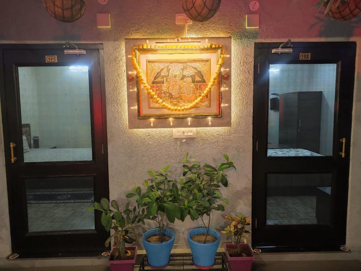Sukh Sagar Hotel Jaipur Bagian luar foto