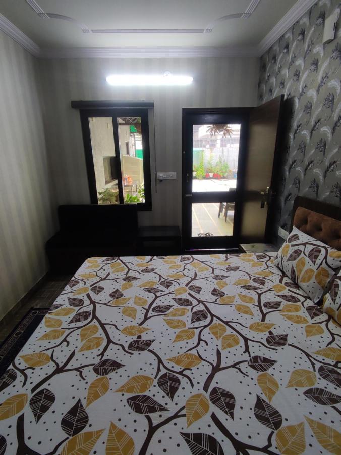 Sukh Sagar Hotel Jaipur Bagian luar foto