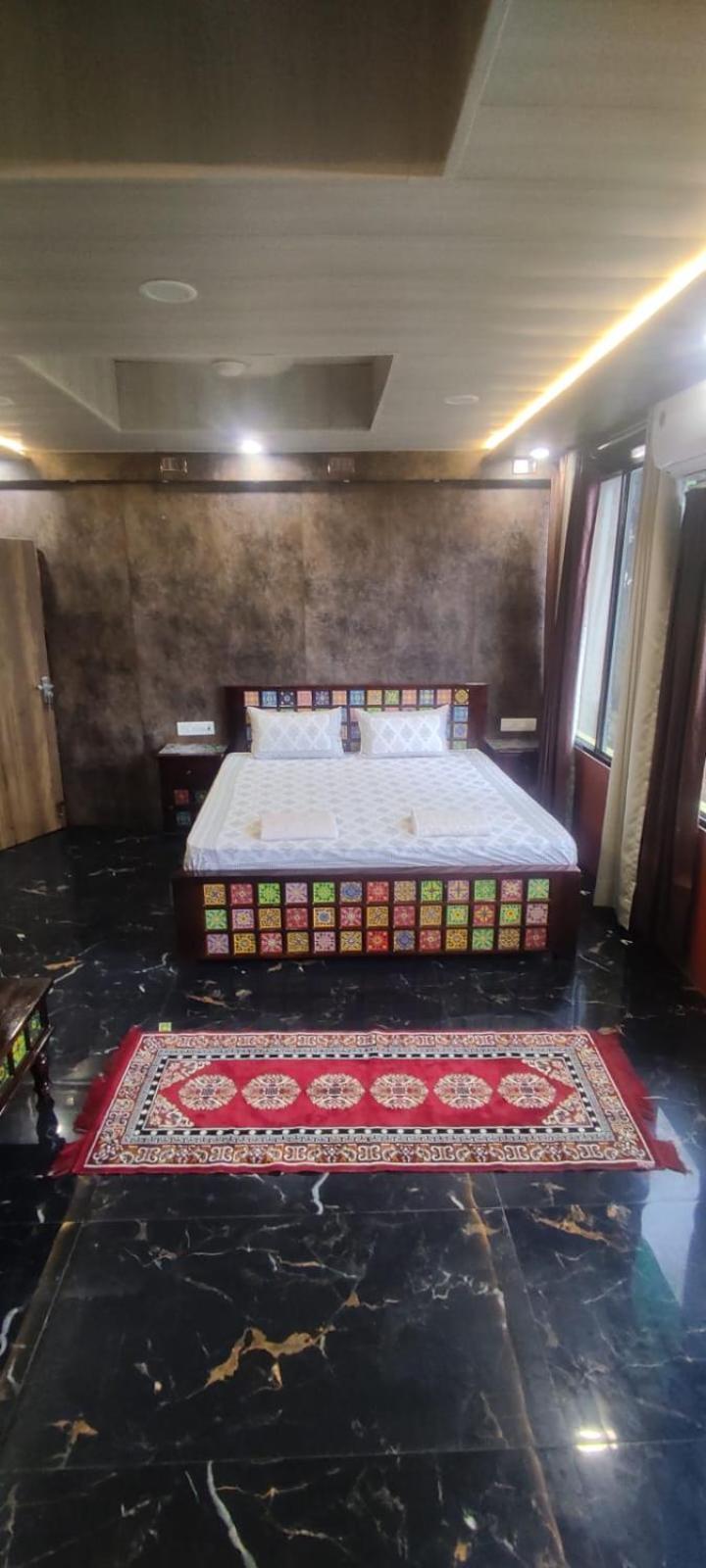 Sukh Sagar Hotel Jaipur Bagian luar foto